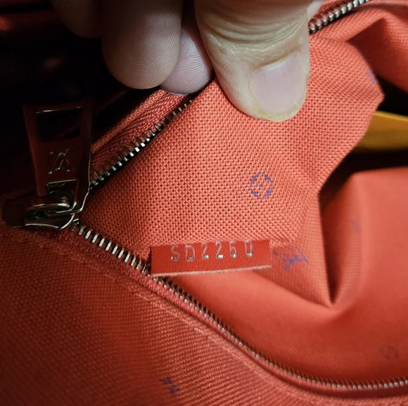 Louis Vuitton Onthego Escale RED GM - Picture 10 of 12